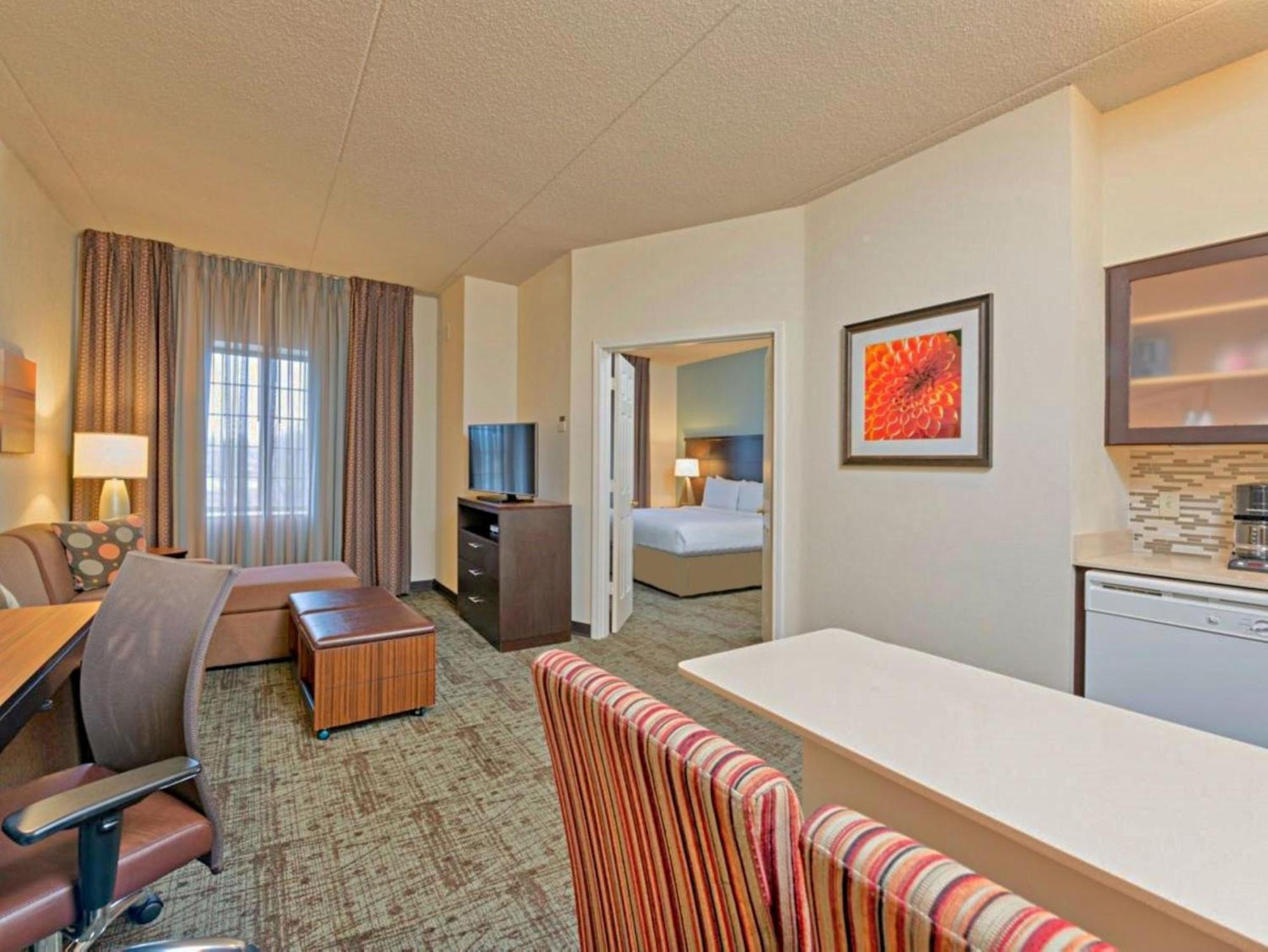 Staybridge Suites Bismarck By Ihg Esterno foto